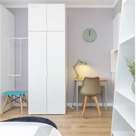 Calcada Dos Barbadinhos * Lisboa